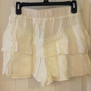 Two-tier, ruffle, shorts, size medium